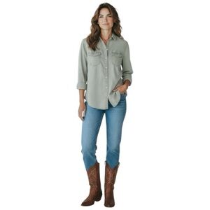 Tahari Green Shirt Snap Pearls Button Sz M Chambray Cotton Western Minimalist